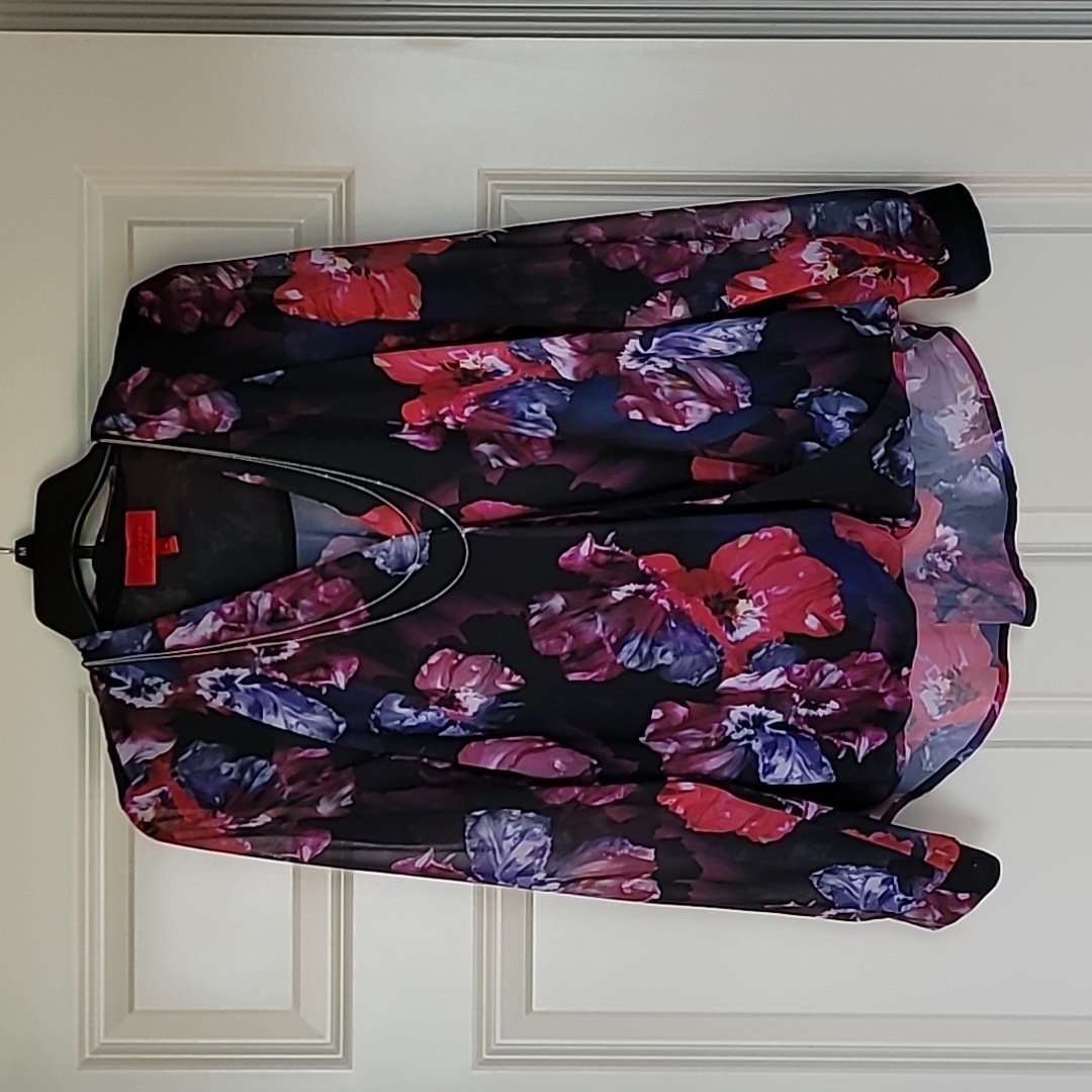 Sz Medium Jennifer Lopez Blouse With Necklace Brand New